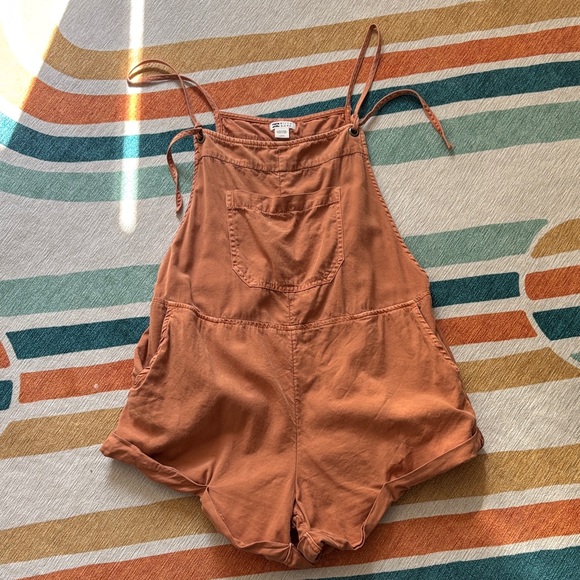 Billabong burnt Orange short overalls - Picture 1 of 13